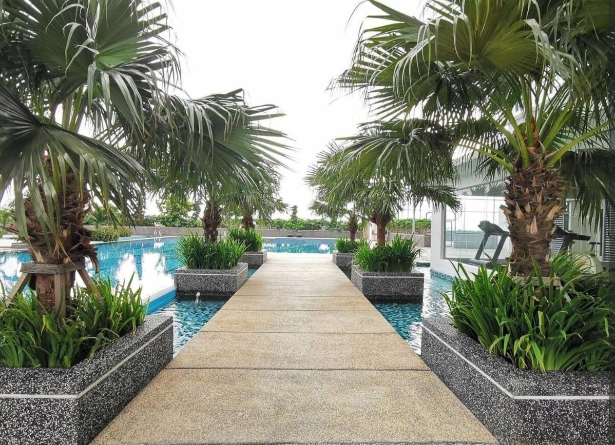 Platino 4Bedrooms Paradigm Mall Netflix By Stay ยะโฮร์บาห์รู ภายนอก รูปภาพ